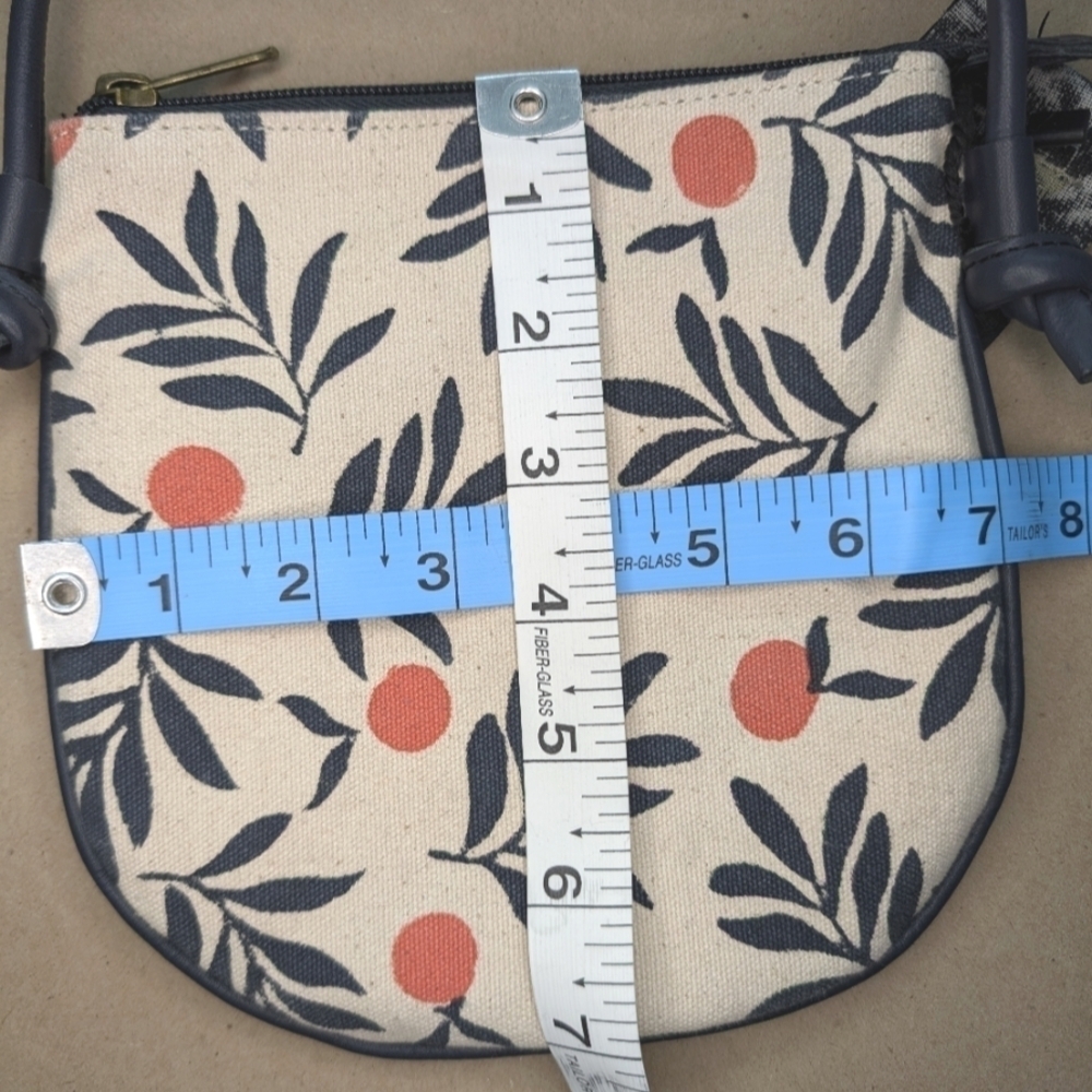 JOYN Crossbody Bag Handmade Abstract Leaf Print - Picture 8 of 9